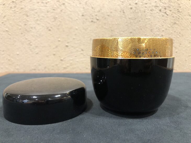 前端 雅峯（二代 春斎）『石地塗 大棗』 ｜骨董品買取 緑和堂