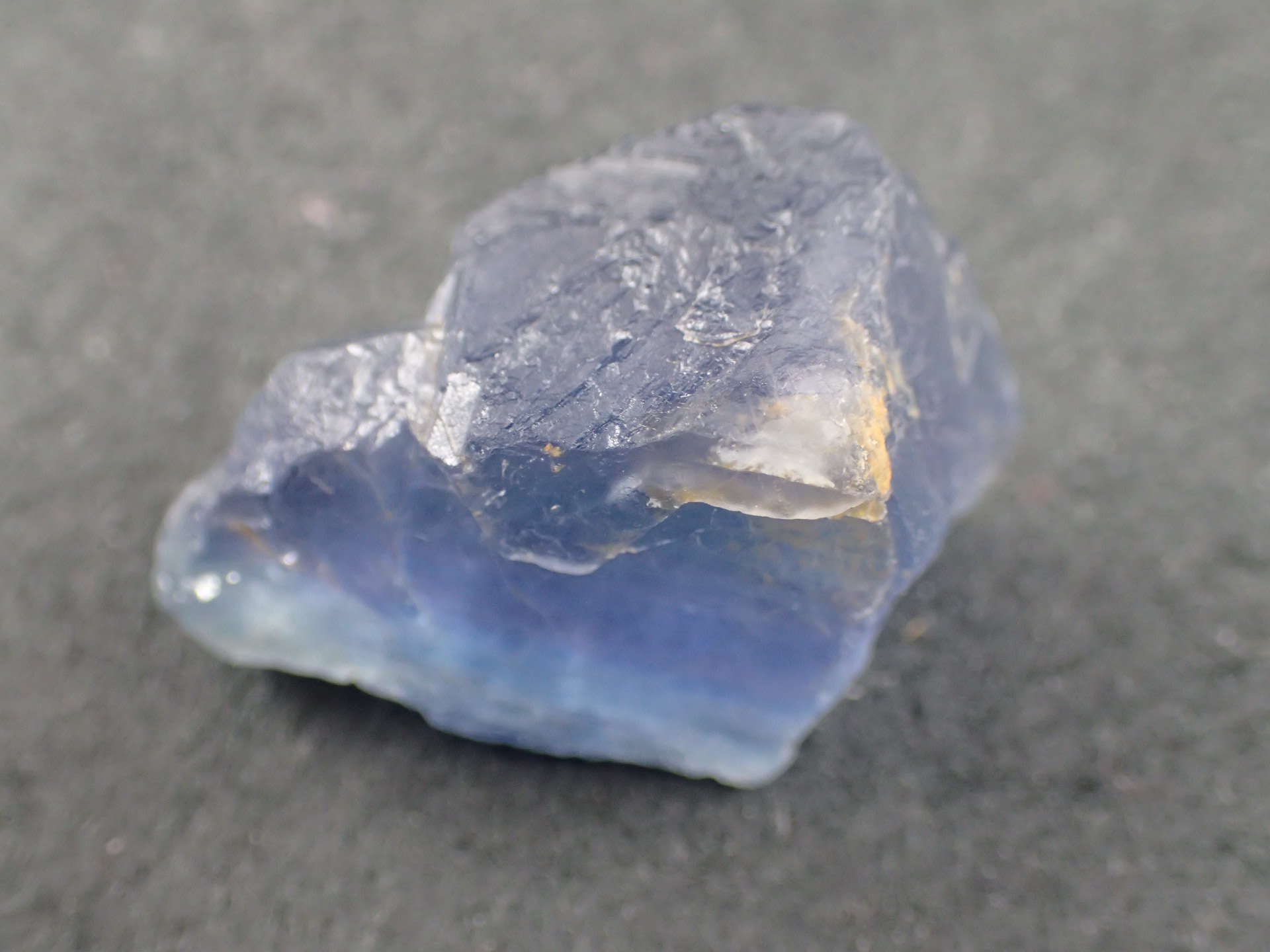 最高品質カラー・チェンジ・フローライト原石（Colorchange Fluorite