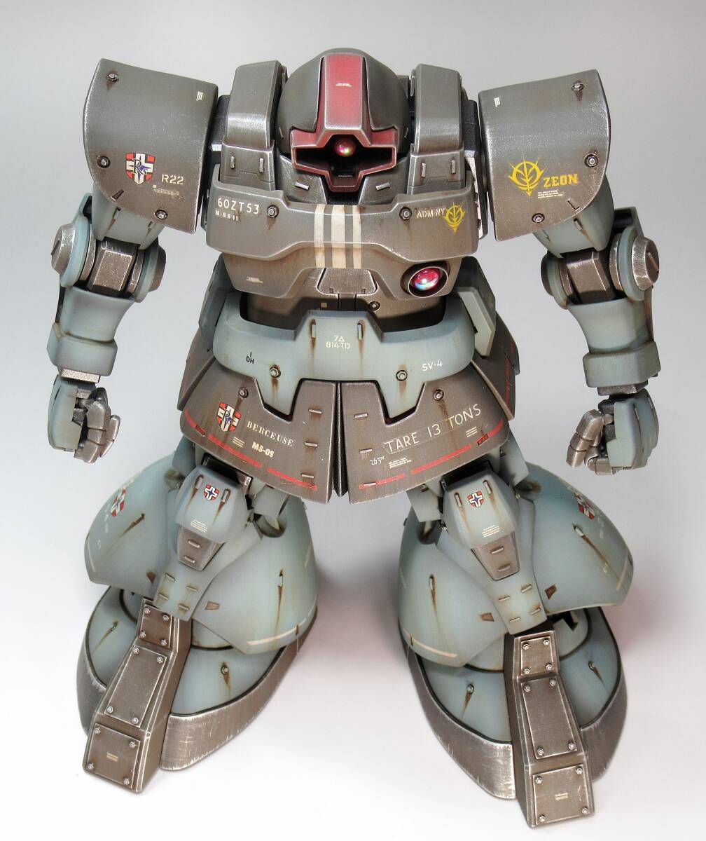 MG 1/100 MS-09 ドム ランバ・ラル専用機 戦場風 改修塗装完成品