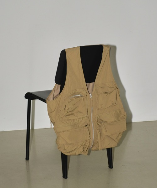 TODAYFUL（トゥデイフル）の「ナイロンポケットベスト（ベスト）」 - WEAR