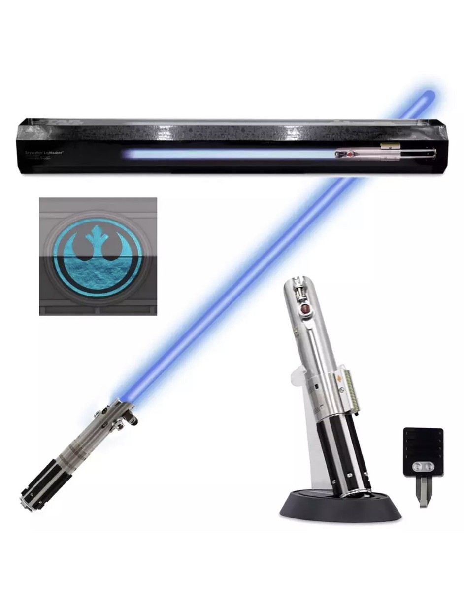 Star Wars Galaxy's Edge SKYWALKER Legacy Lightsaber Set - Hilt