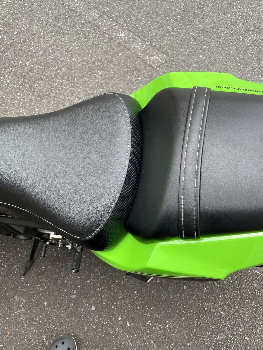 KAWASAKI ニンジャ 650「＊＊＊ カワサキ純正ハイシートに交換しての