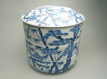 瀬戸焼 古染付写し 松竹梅 陶製四段重箱 木箱付（未使用品） 瀬戸焼 古