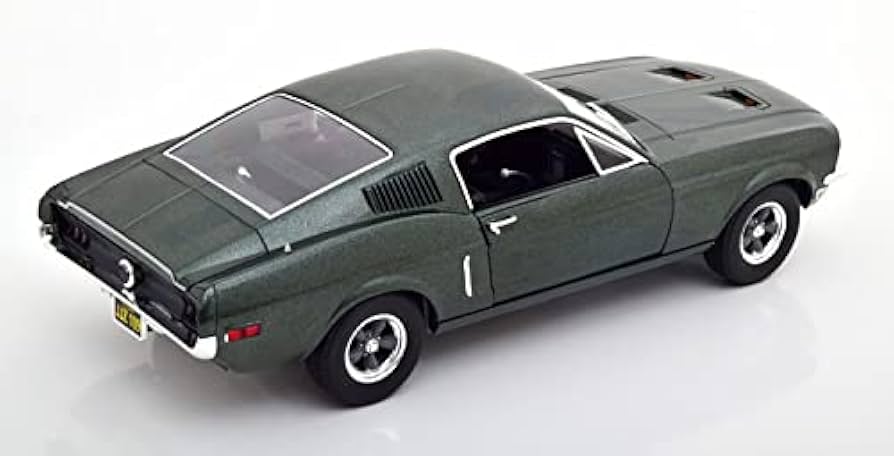 Amazon | Greenlight Collectibles 1/18 フォード マスタング GT