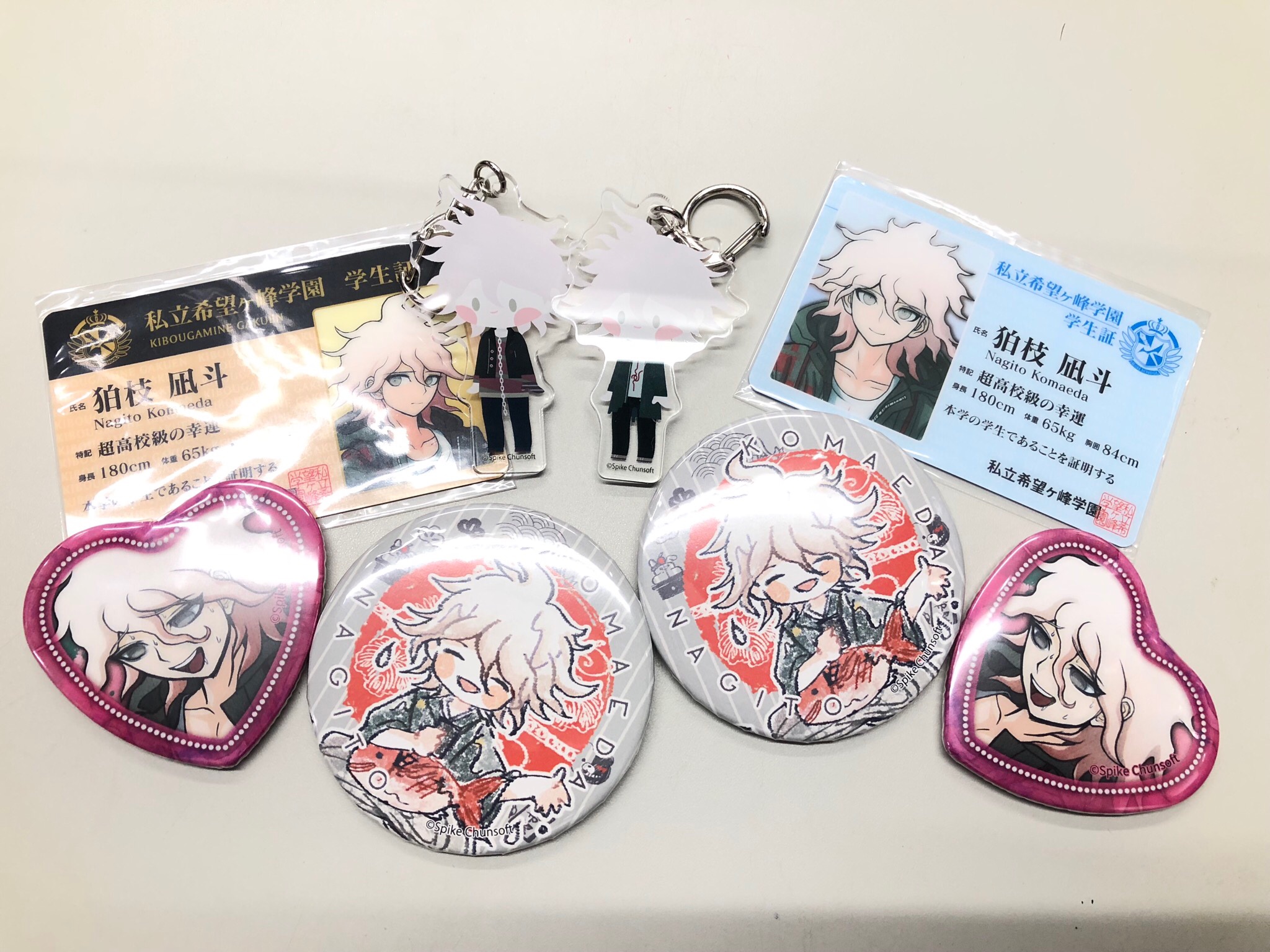 ダンガンロンパ 狛枝凪斗 ハート型アクリルバッジ ダンガンロン パ
