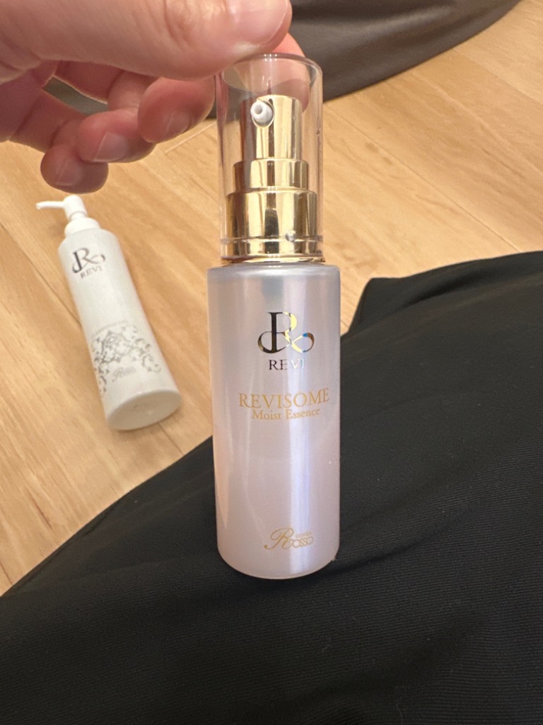 REVI（ルヴィ） ルヴィソーム モイストエッセンス 50ml 美容液