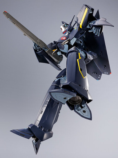 マクロス7」ガムリン木崎が駆る「ステルスバルキリー」をDX超合金で
