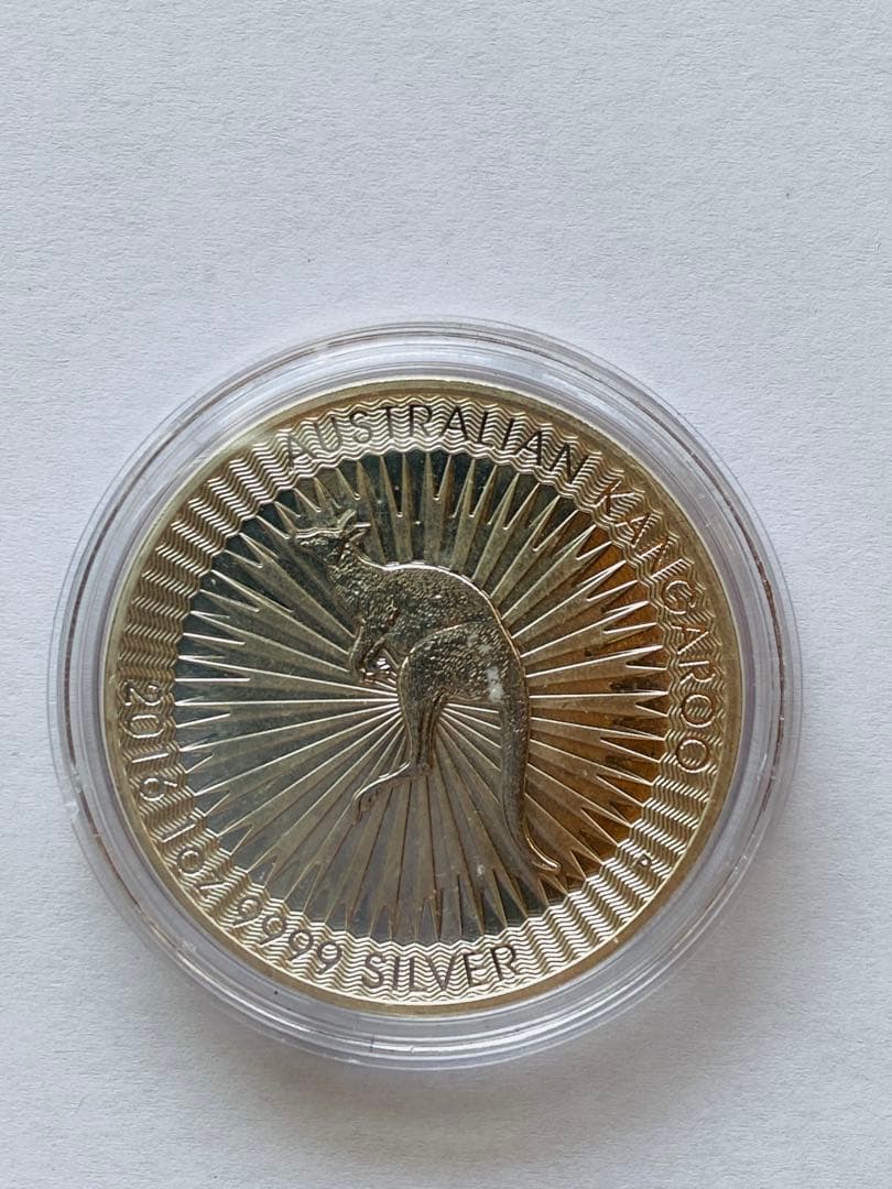 銀貨 1oz .999 Fine Silverカンガルー純銀 銀貨 1oz .999 Fine Silverカンガルーコイン純銀 - メルカリ