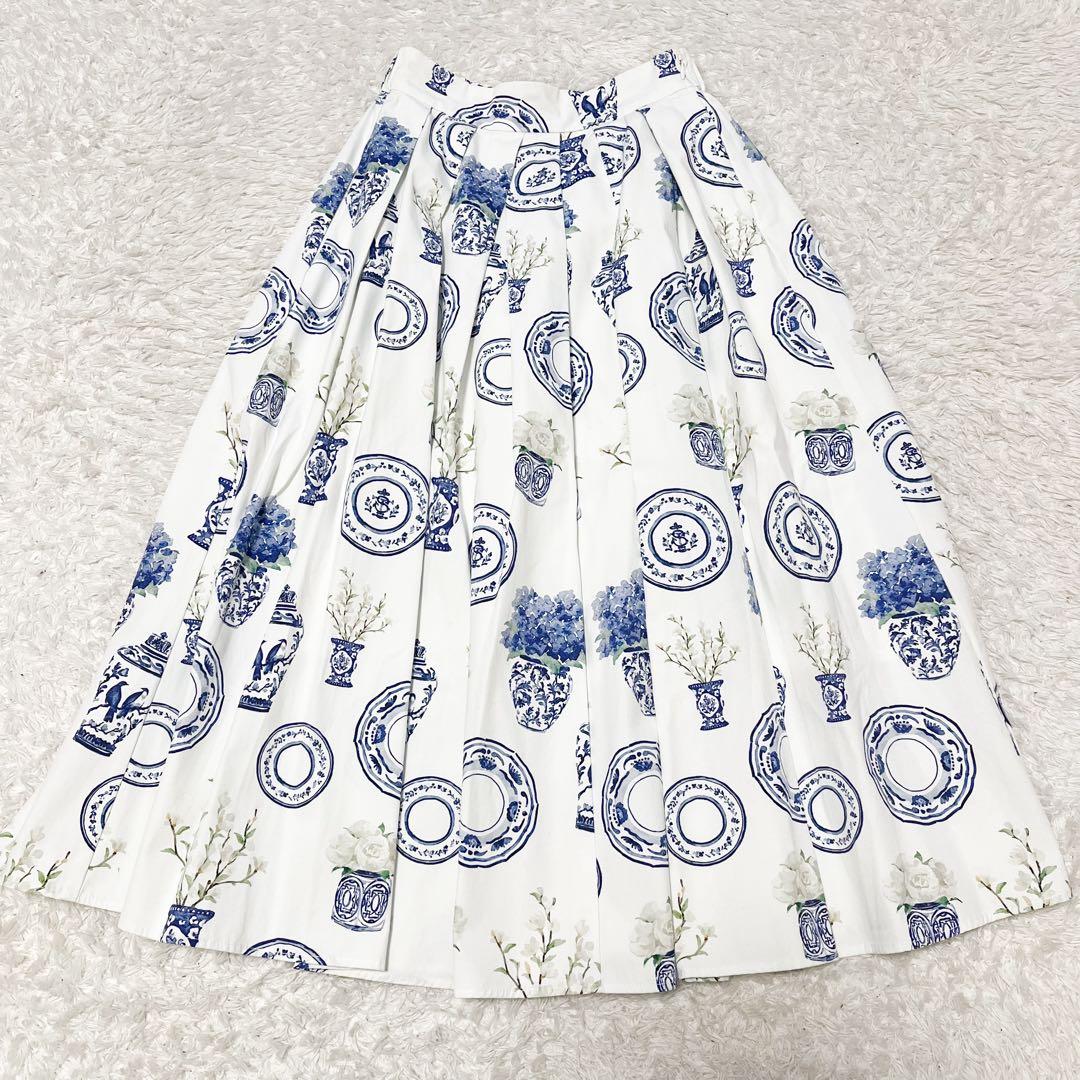2023 セブンテン 陶器プリント 花柄スカート 陶器 水彩タッチブルーホワイト 2023 セブンテン 陶器プリント 花柄スカート 陶器 水彩タッチブルー