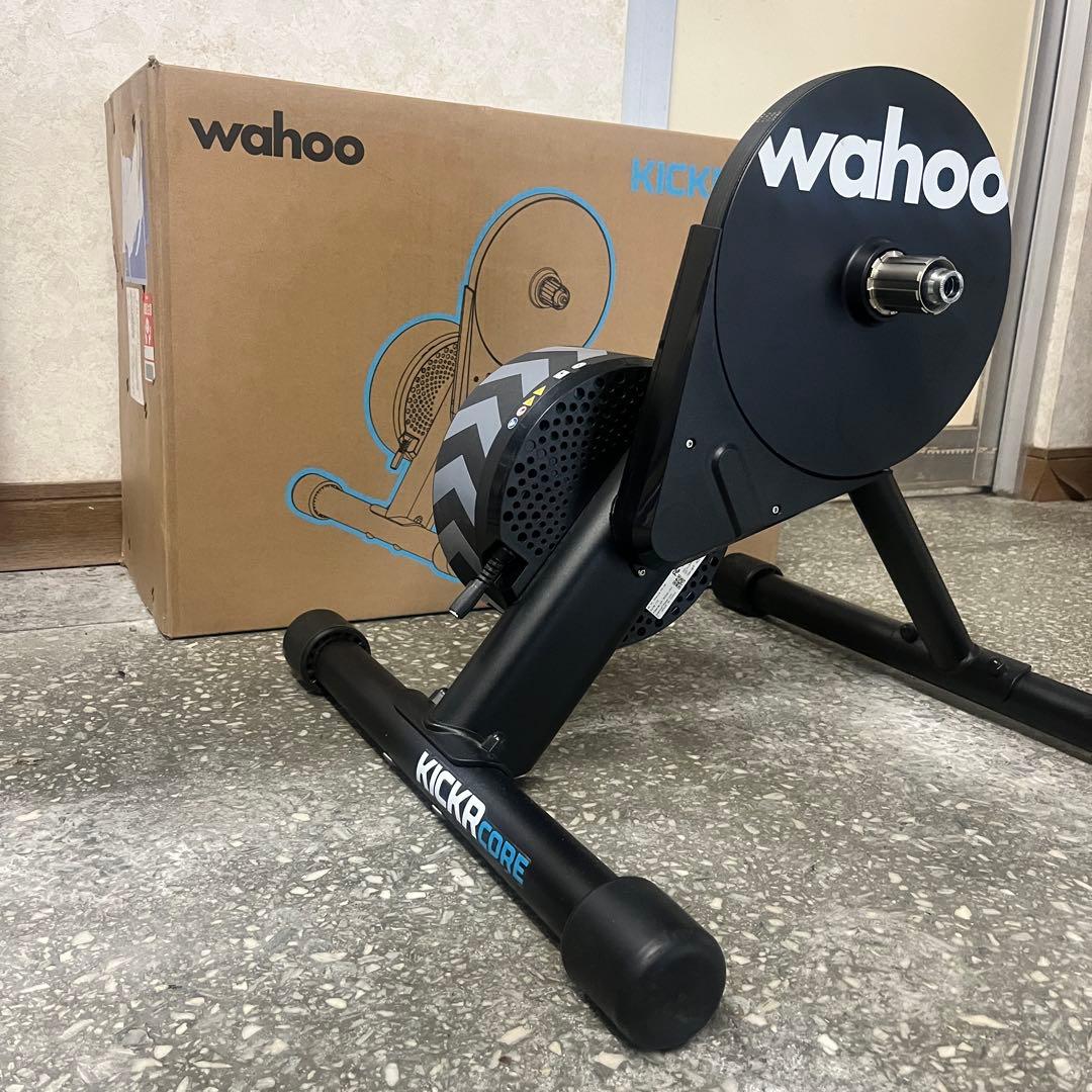 WAHOO KICKR CORE スマートトレーナー　コンセントアダプター付