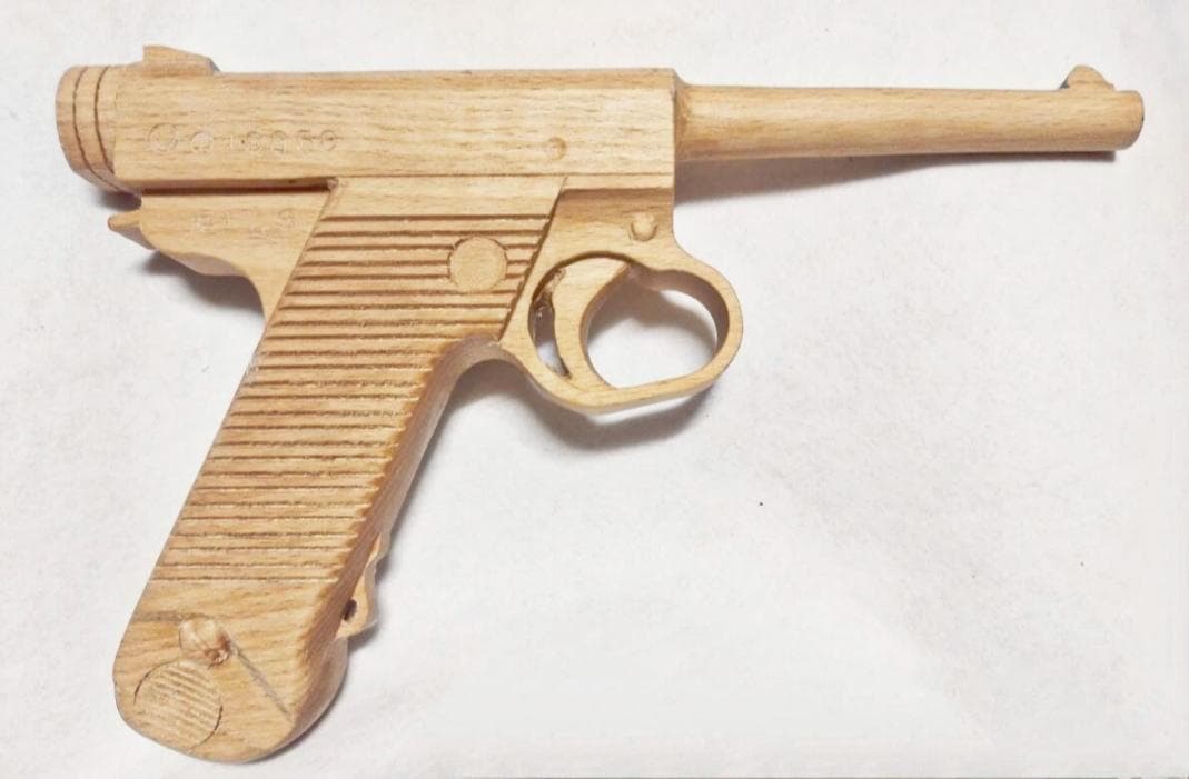 南部十四式木製模型 　1/1スケール手作　新品 楽天市場】モデル ガン 南部 14 年 式の通販