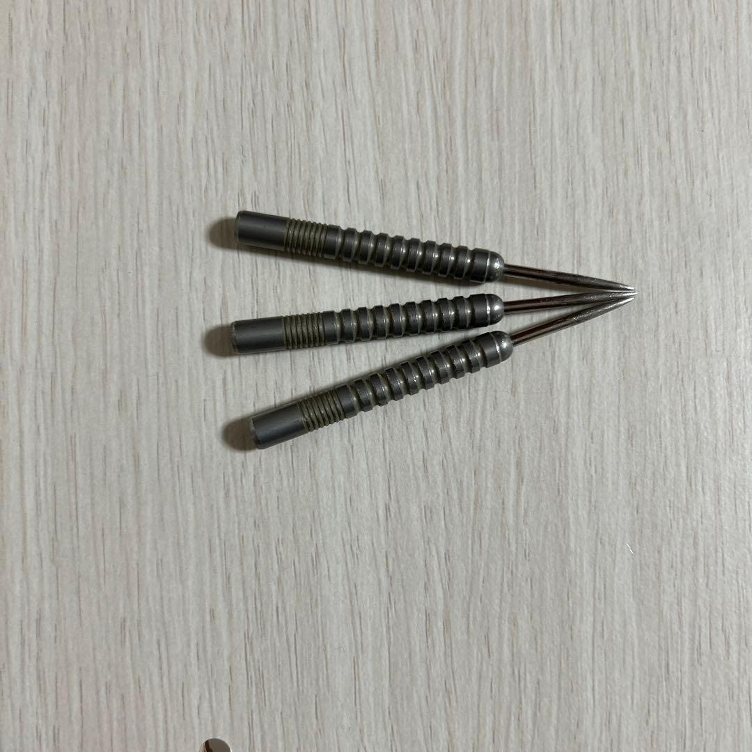 ダーツ Adrian Lewis gen2 23g Target Darts Adrian Lewis Generation 2 23G Steel Tip Darts, Black
