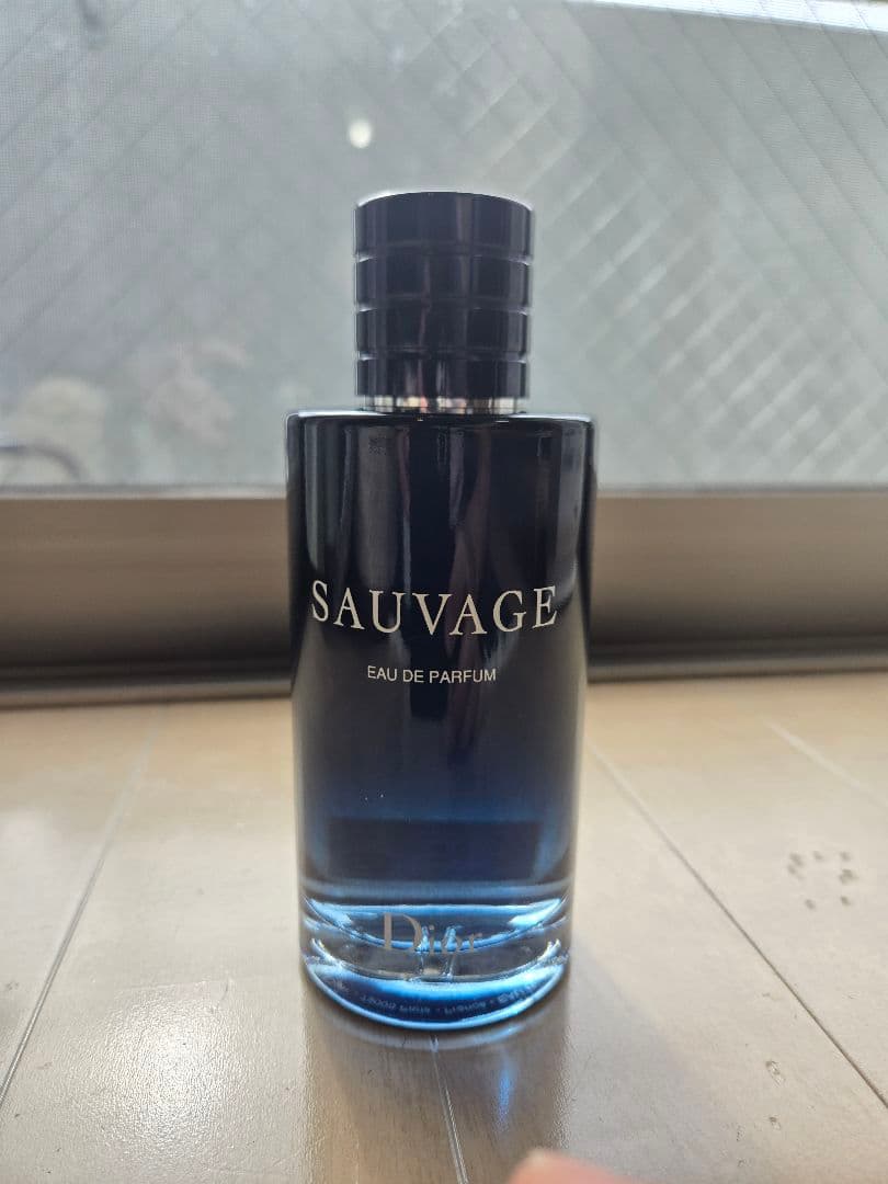 DIOR SAUVAGE ソヴァージュ　オードパルファム　EDP 100ml