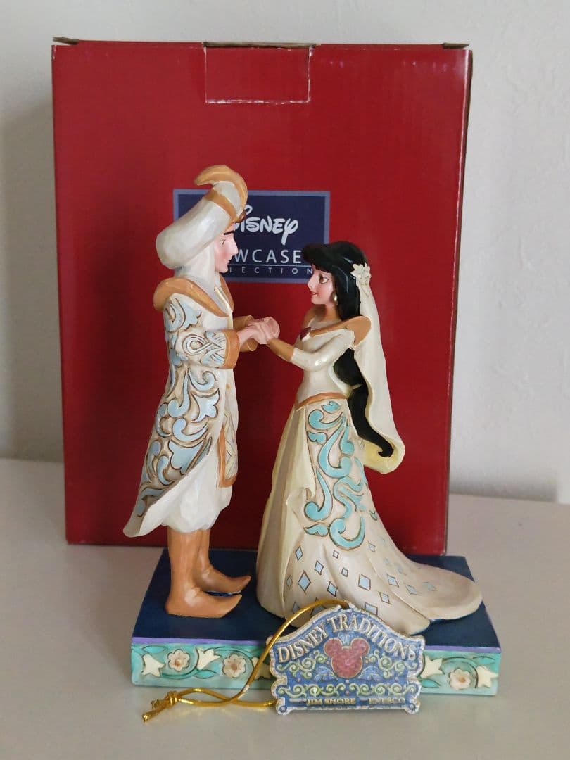 【新品未使用】エネスコ ジャスミン＆ アラジン ロイヤルウェディング フィギュア 新品未使用】エネスコ ジャスミン＆ アラジン ロイヤルウェディング