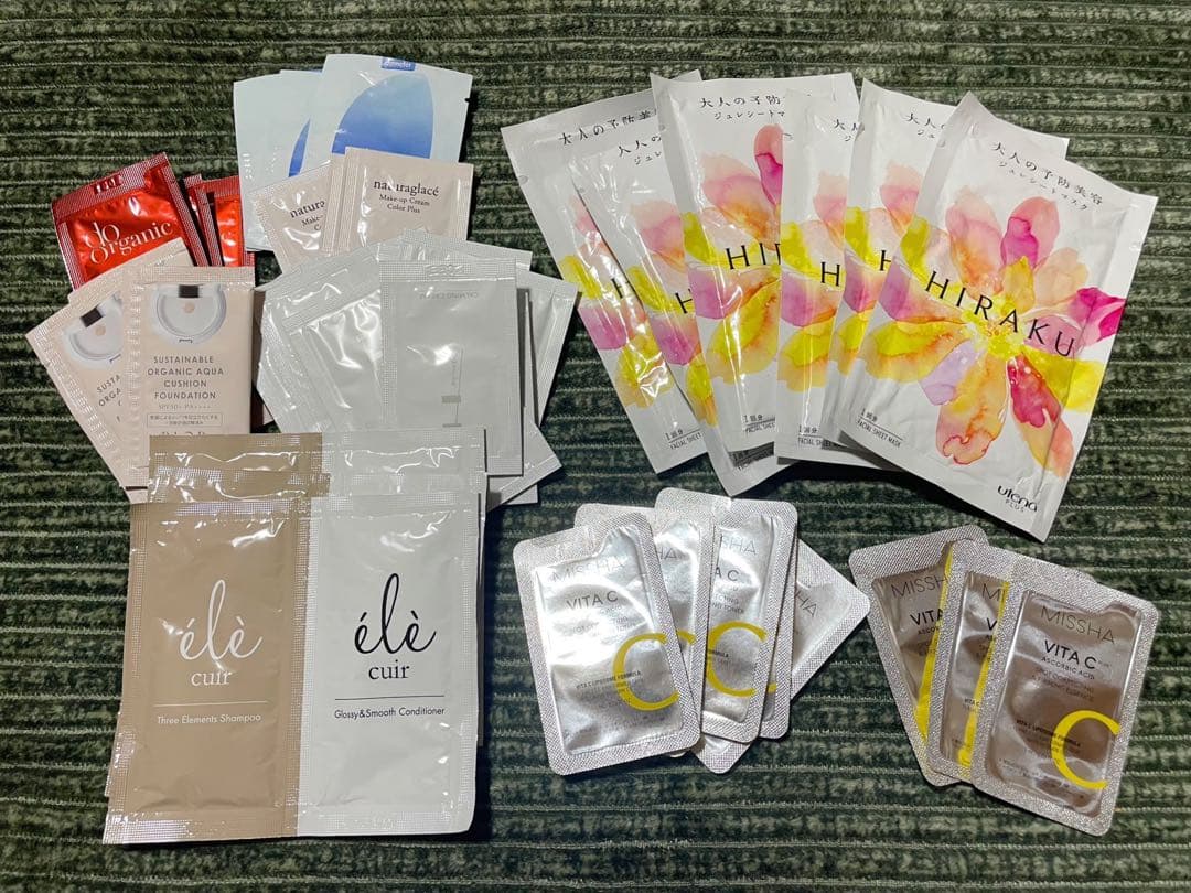 コスメ・化粧✨試供品のまとめ売り 17