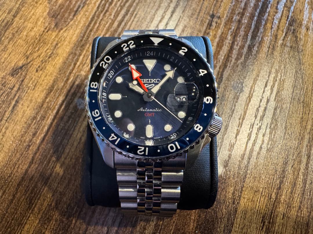 SEIKO 5Sports ネイビー Amazon.co.jp: [シップス] 【SHIPS別注】SEIKO: 5SPORTS MID SIZ 38mm
