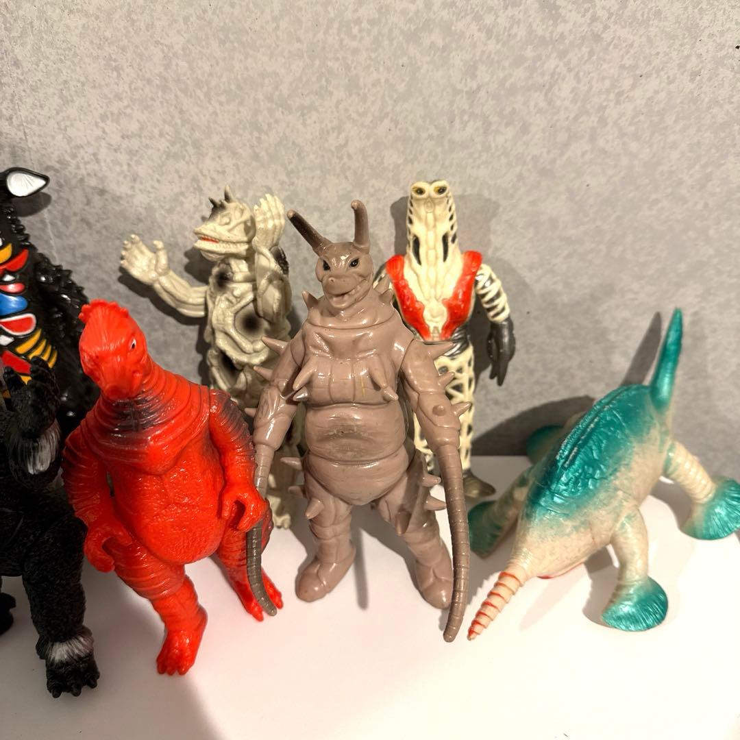 ウルトラマン 怪獣シリーズ ソフビ 12体セット - メルカリ
