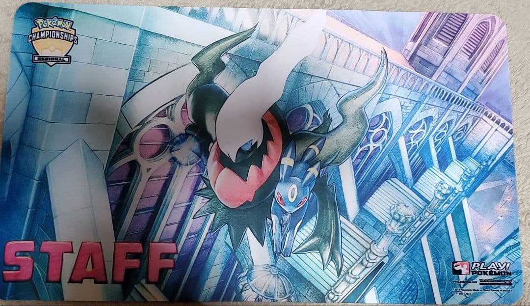 ポケカ　ダークライ&ブラッキー　staffプレイマット　海外
