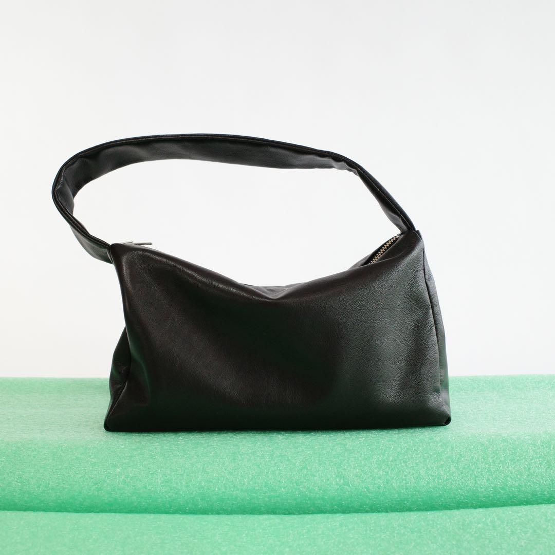 KEESE レザー トートバッグ Mサイズ レディース ブラック 黒 ショルダー KEESE レザー トートバッグ Mサイズ レディース ブラック 黒 ショルダー