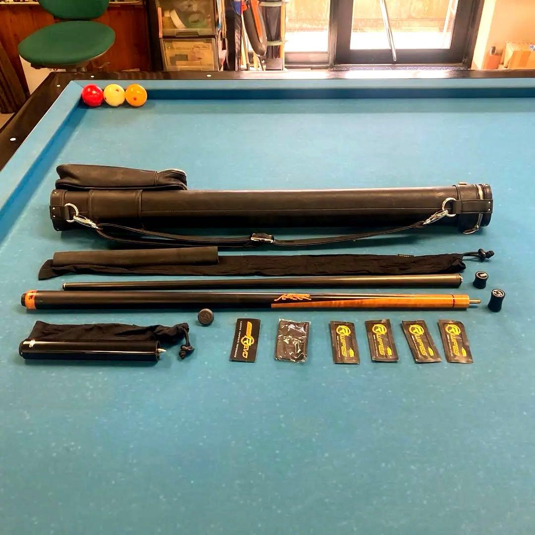 レア！Predator 3cスリークッション用キュー　キューケース付き