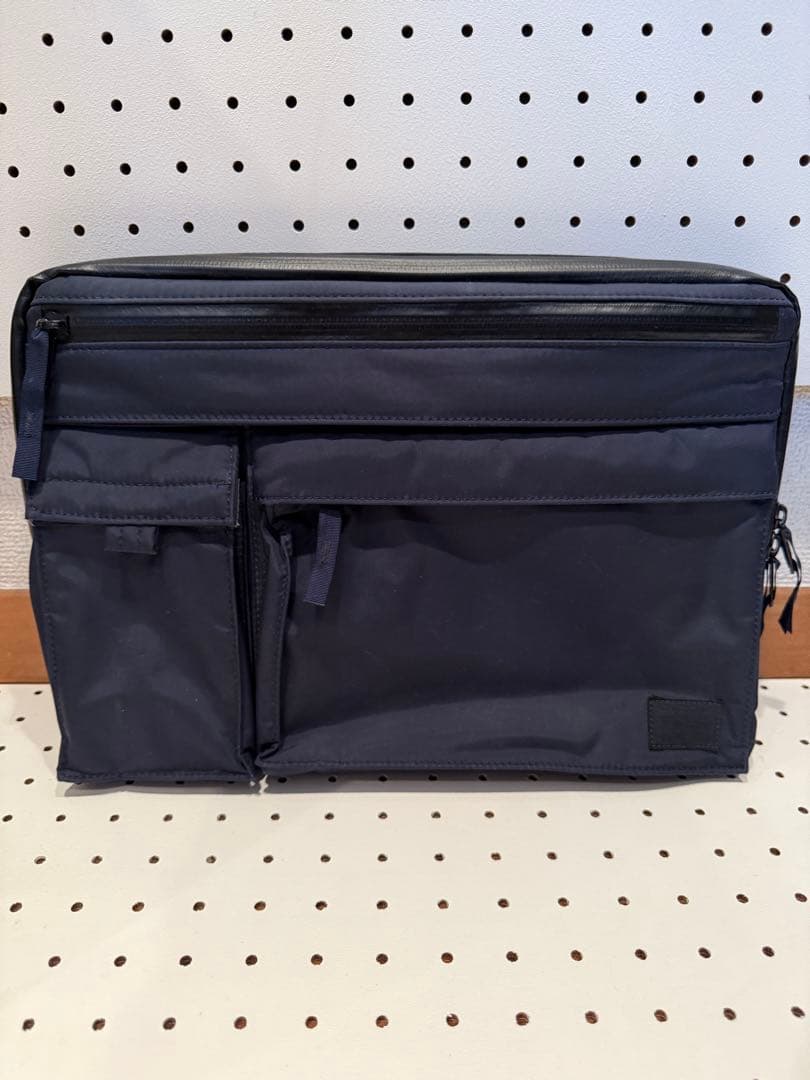 ヘッドポーター　マスターネイビー　ラップトップバック Amazon.co.jp: (ヘッド・ポーター) HEADPORTER MASTER NAVY LAPTOP