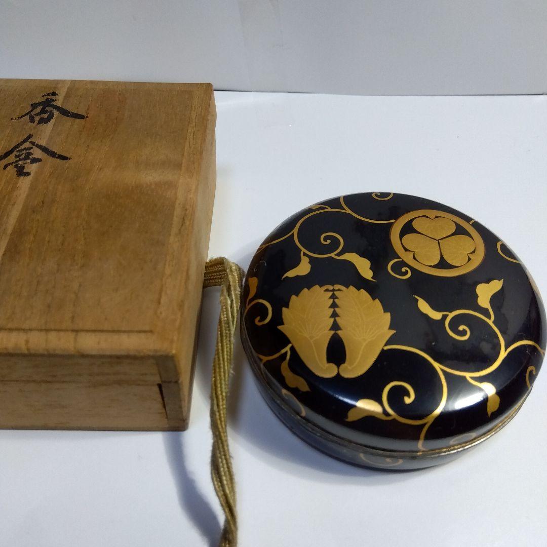 京都　蒔絵　香合　共箱　漆器　天然木　内金泊　合わせ銀輪造り 67d9db20e10891edaeeb8ac78cdd37