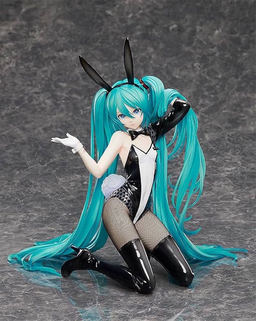 初音ミク バニーVer. / Art by 三目YYB
