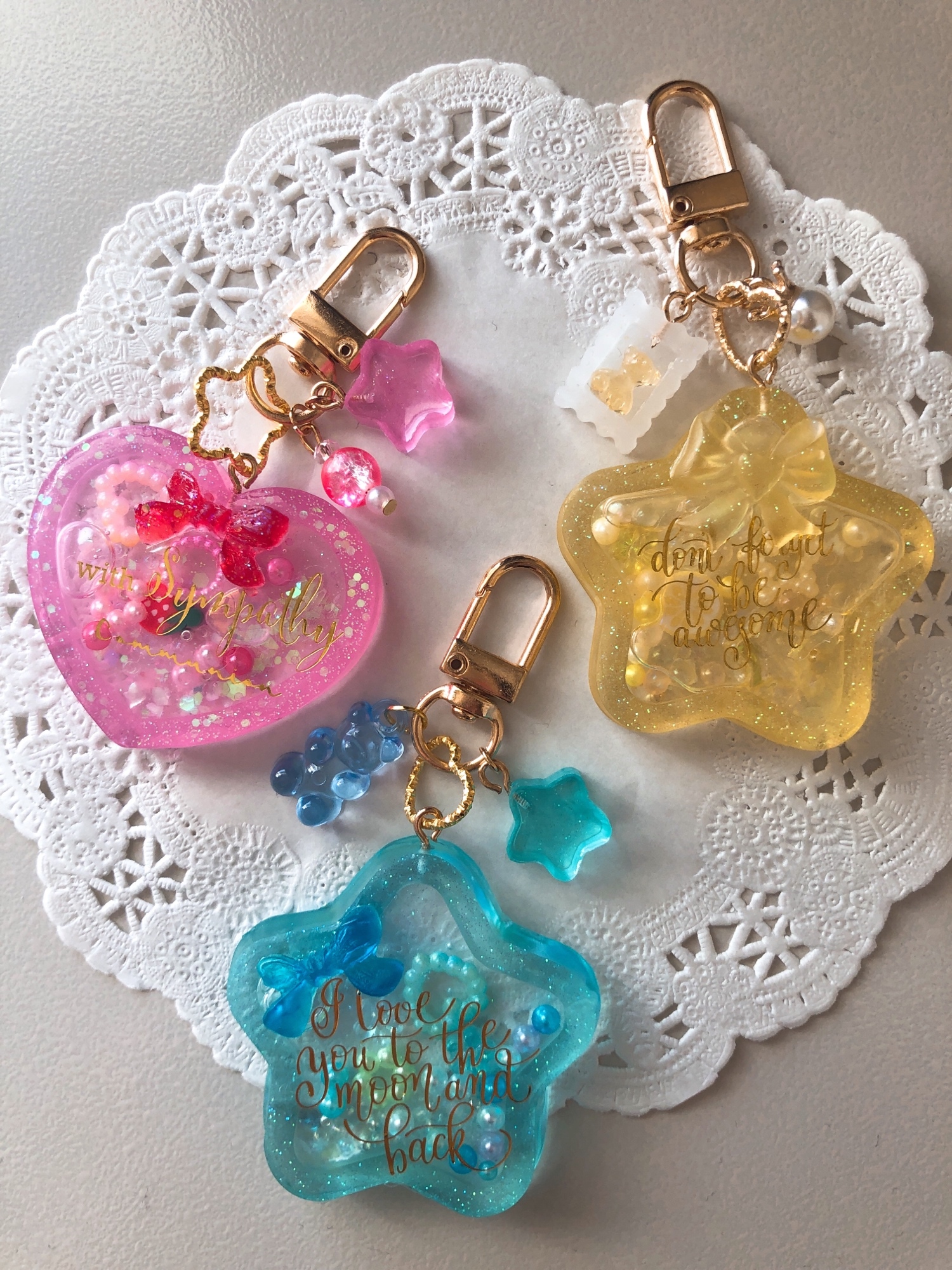 ⌘選べる5色♡カラフルビーズキーホルダー♡3連⌘ - ⌘sanso shop